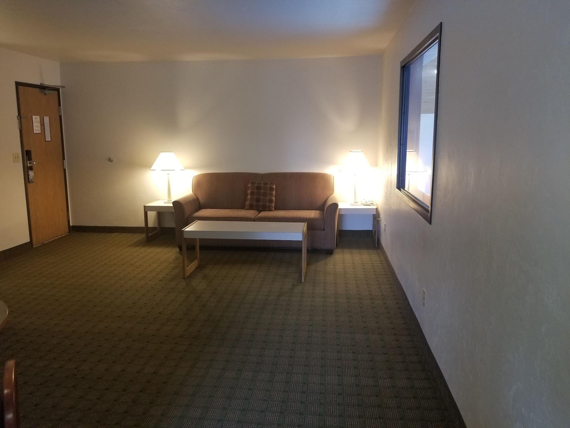 מלון Super 8 By Wyndham בנד מראה חיצוני תמונה